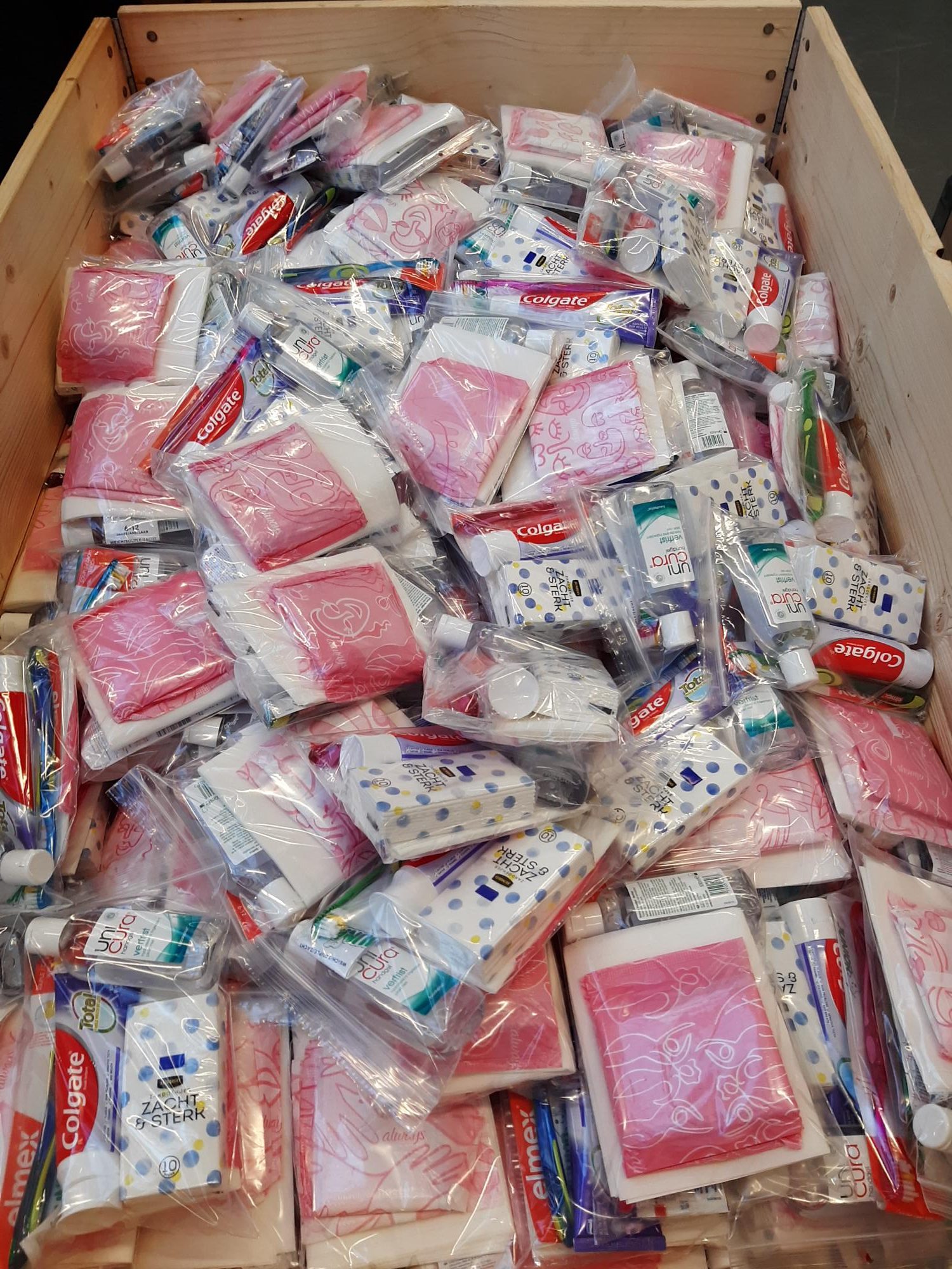 Rode Kruis en Werkleerbedrijf Lucrato slaan handen ineen voor Oekraïne