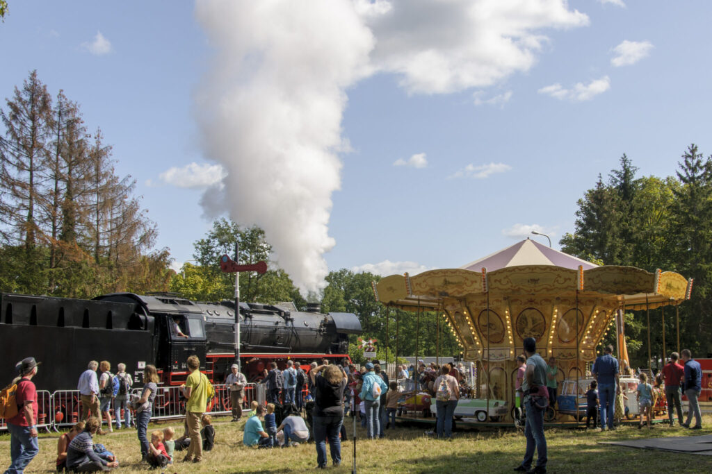 Herleef de oude tijd tussen Apeldoorn en Dieren met de VSM