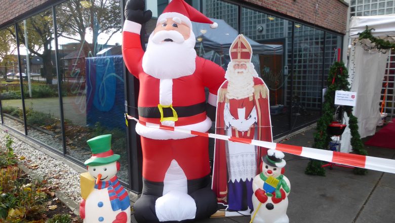 Grootste Tweedehands Sinter-Kerstmarkt van Apeldoorn