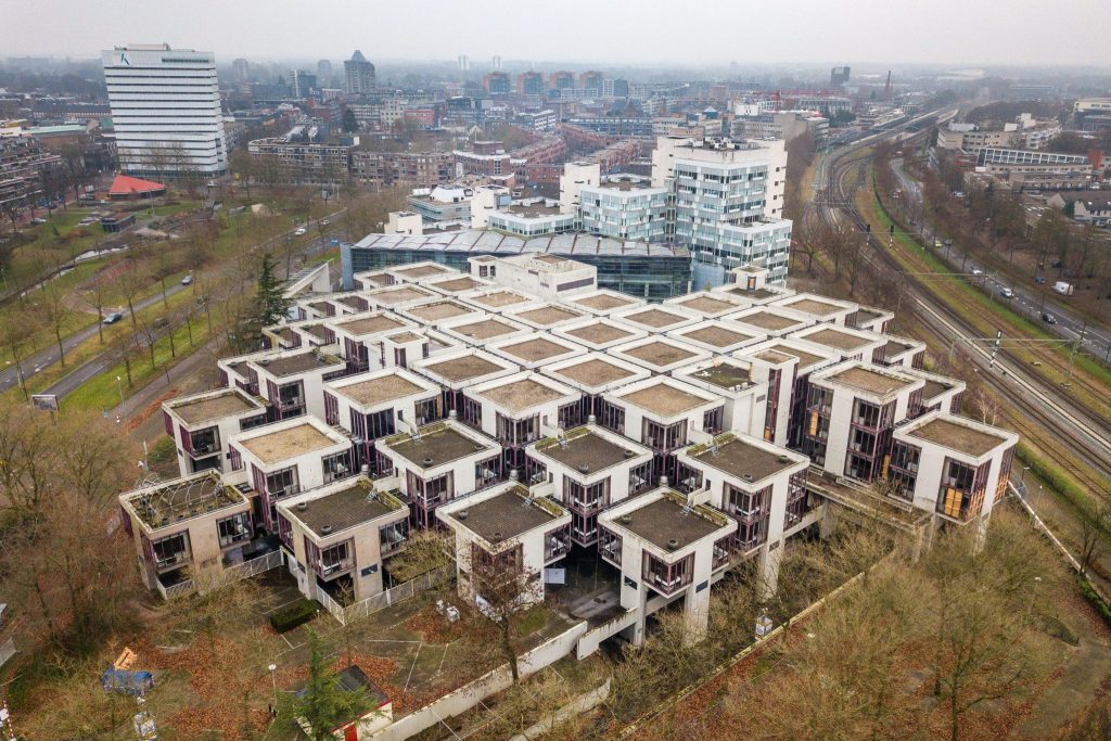 Gemeente Apeldoorn koopt Hertzberger Park