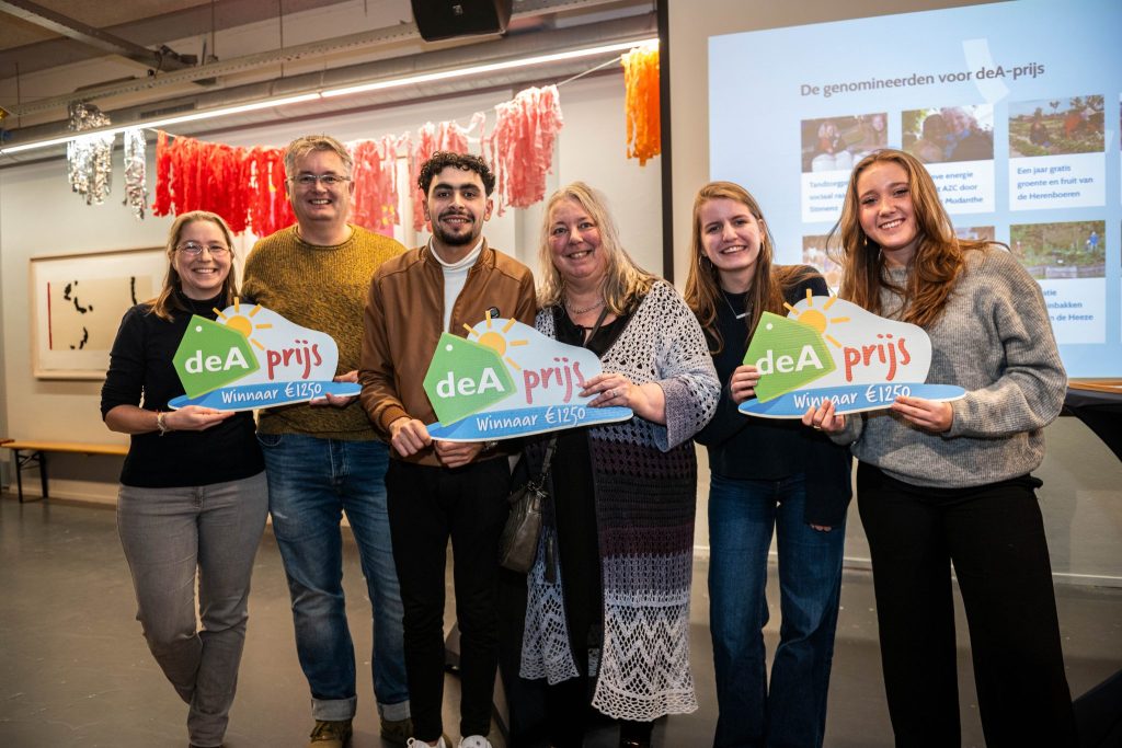 Mudanthe, Zero Waste en Stichting Dakloos winnen deA-prijs van energiecoöperatie deA