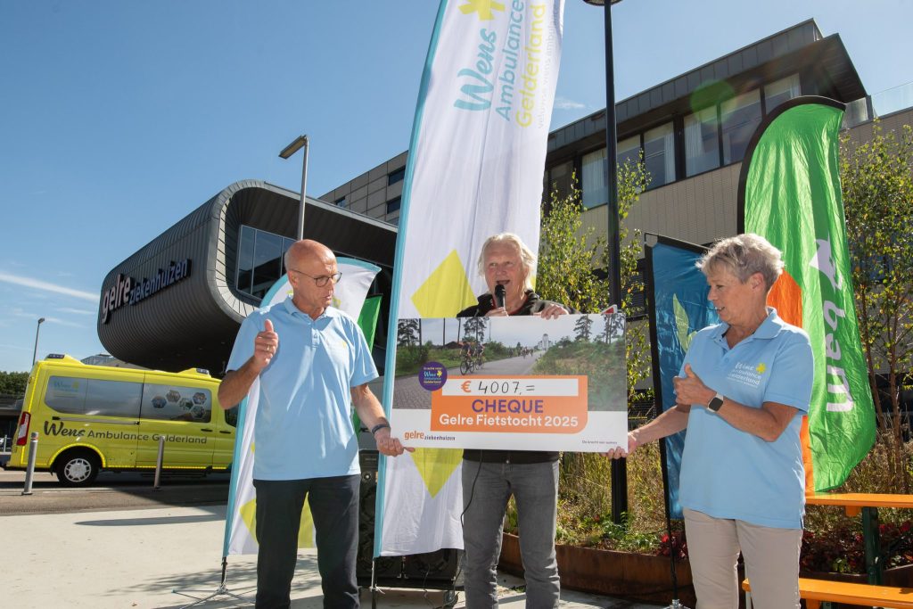 Geslaagde 12e editie Gelre Fietstocht: € 4.007 voor WensAmbulance Gelderland