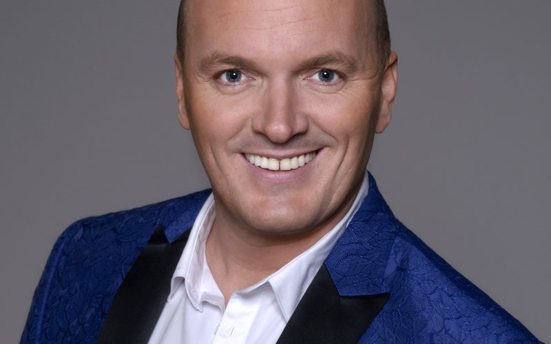 Volkszanger Frank van Etten ontkent betrokkenheid bij zware mishandeling