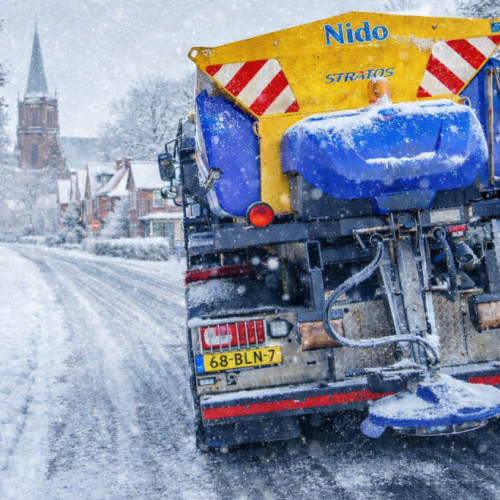 Rijkswaterstaat waarschuwt weggebruikers voor gladheid door sneeuw en dooi