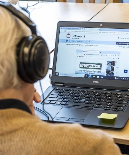 Gratis computercursus Klik & Tik start weer op meerdere locaties in Apeldoorn en Beekbergen