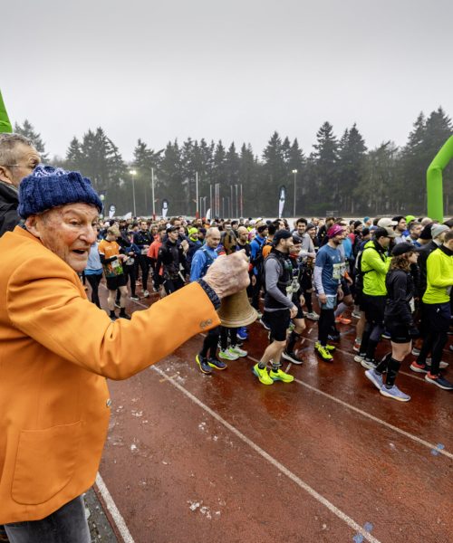 Juan Zijderlaan en Sylvia Mboga Medugu winnen Acht van Apeldoorn tijdens recordeditie