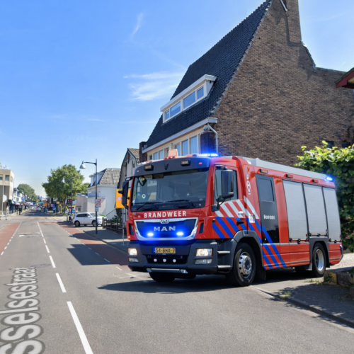 Felle dakbrand aan de Asselsestraat