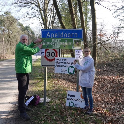 Galgenmaal bij zwijnen in Park Berg en Bos als protest tegen afschot