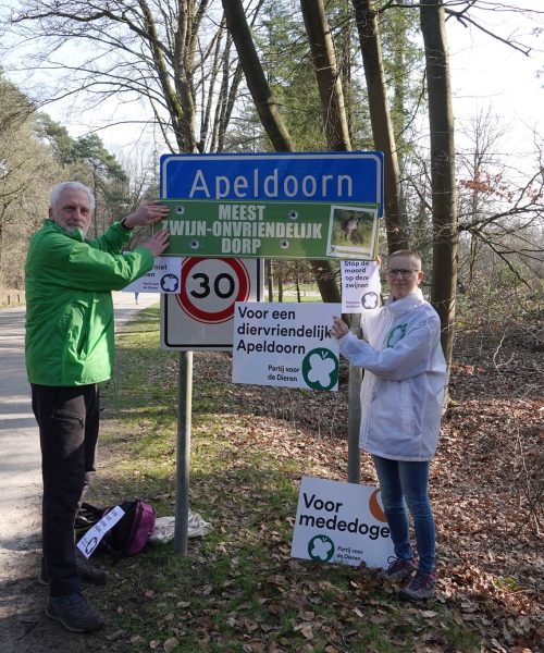 Galgenmaal bij zwijnen in Park Berg en Bos als protest tegen afschot