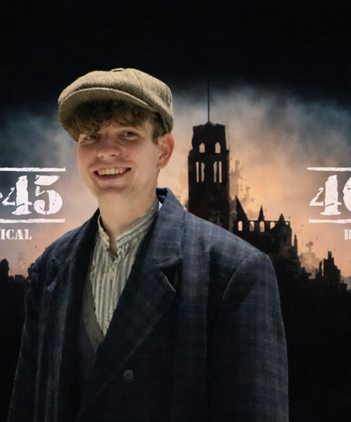 Apeldoorner Christian Buitenhuis op het toneel van 40-45, de Musical