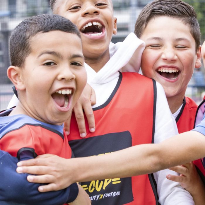 FC Straat komt naar Apeldoorn: straatvoetbal voor jongeren in de wijken