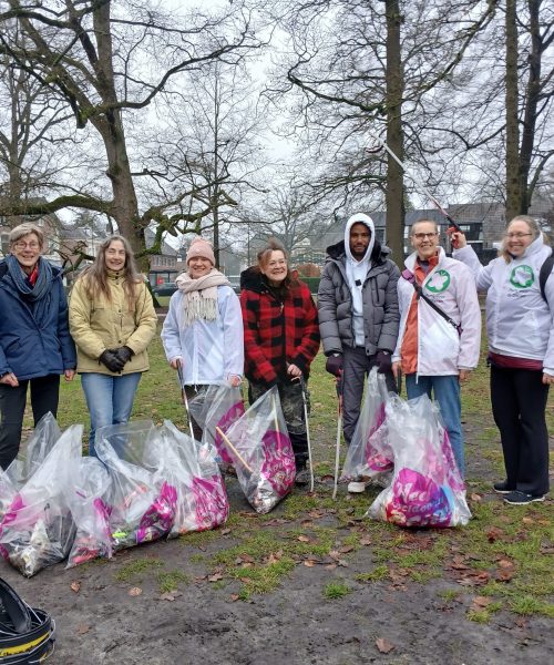 CleanUp in Oranjepark Apeldoorn: samen zwerfafval aanpakken