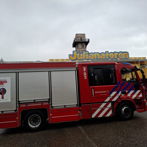 Blikseminslag in toren Julianatoren: attracties tijdelijk stilgelegd