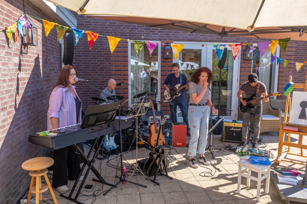 Cultuur bij je Buur Apeldoorn: 100+ optredens op 70 locaties