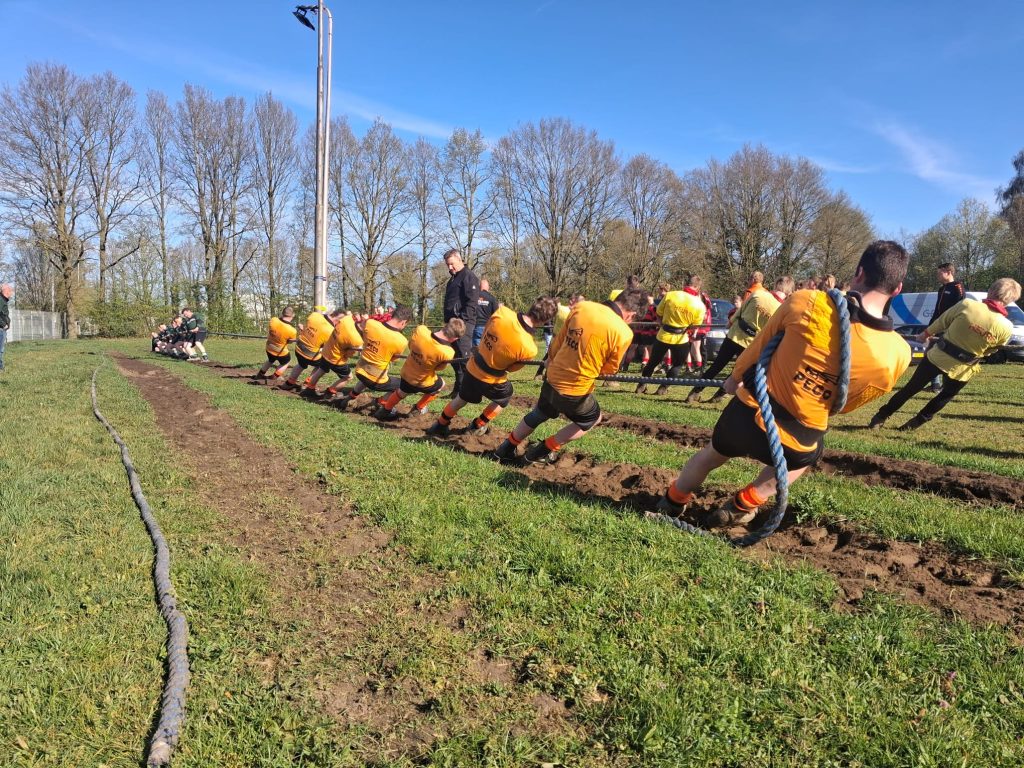 Touwtrekwedstrijden Gewest Oost bij SJW PECO in Teuge