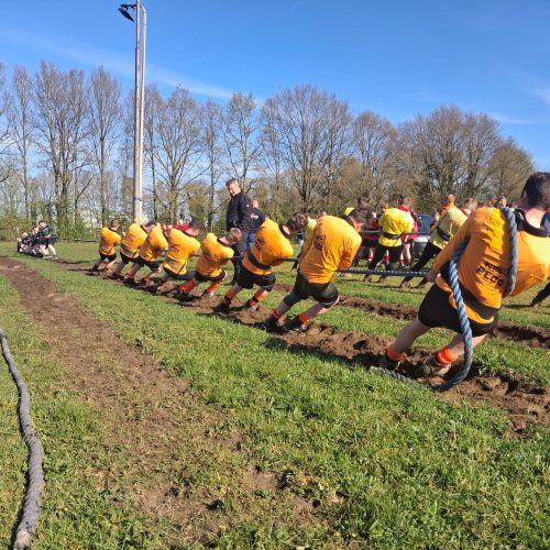 Touwtrekwedstrijden Gewest Oost bij SJW PECO in Teuge