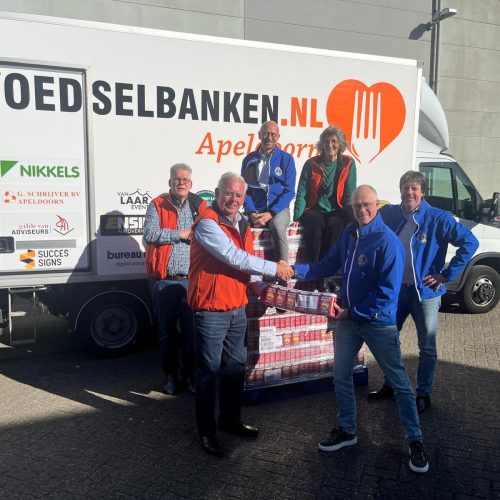 Inzamelingsactie waardepunten levert duizenden pakken koffie op voor Voedselbank Apeldoorn