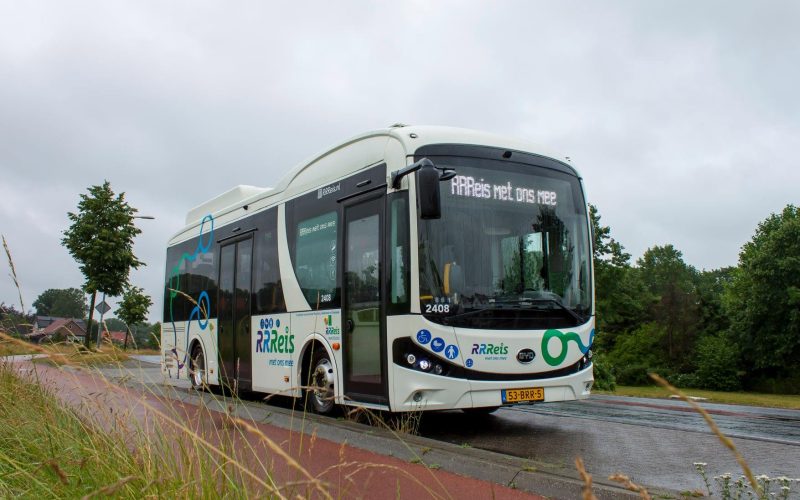 RRReis start zomerkorting: voordelig reizen met bus en regionale trein