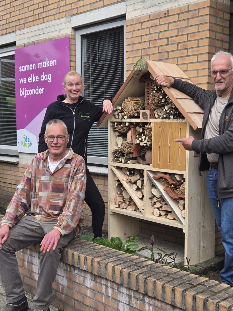 Insectenhotel bij de Klup verbindt biodiversiteit en inclusie in Apeldoorn