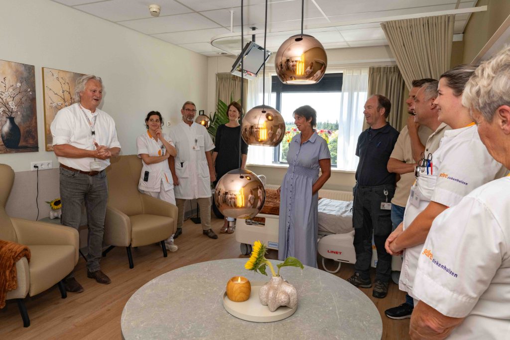 Vernieuwde palliatieve kamer geopend in Gelre Apeldoorn