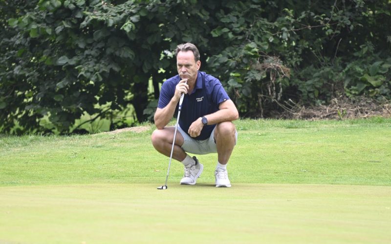 Bas Heussen uit Beekbergen wint Dutch Open Pitch & Putt 2026