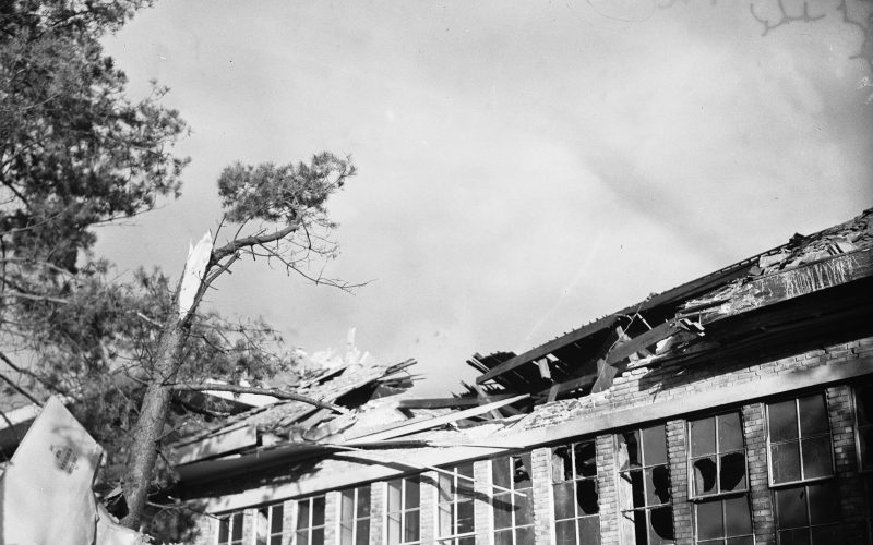 Apeldoorn herdenkt vliegramp op Christelijke HBS na 80 jaar